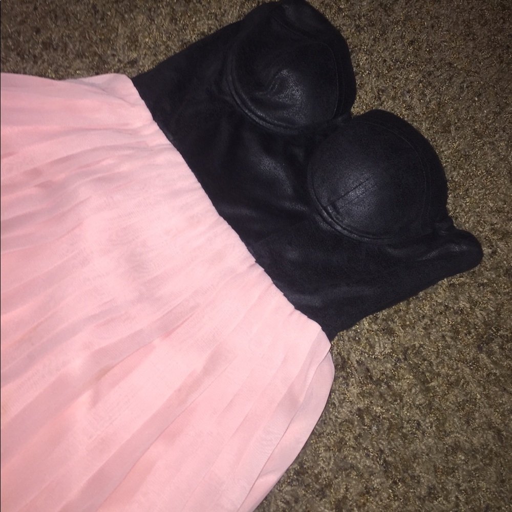 High low dark grey and light pink dress.